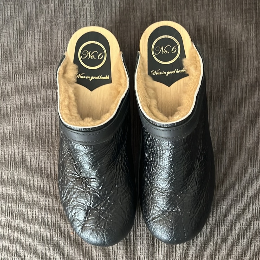 No. 9–Dakota Shearling Clog in Ink Aviator